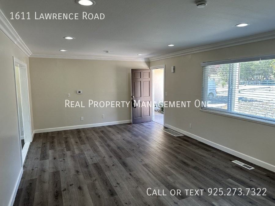 1611 Lawrence Rd - Photo 7 of 26