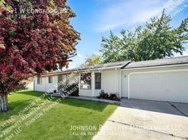 featured image of 521 W Longford Dr