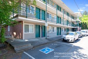 featured image of 1827 Harris St #214