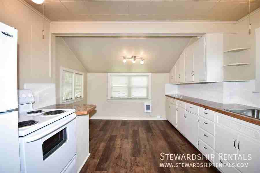610 E 8th Ave #2 - Photo 2 of 14