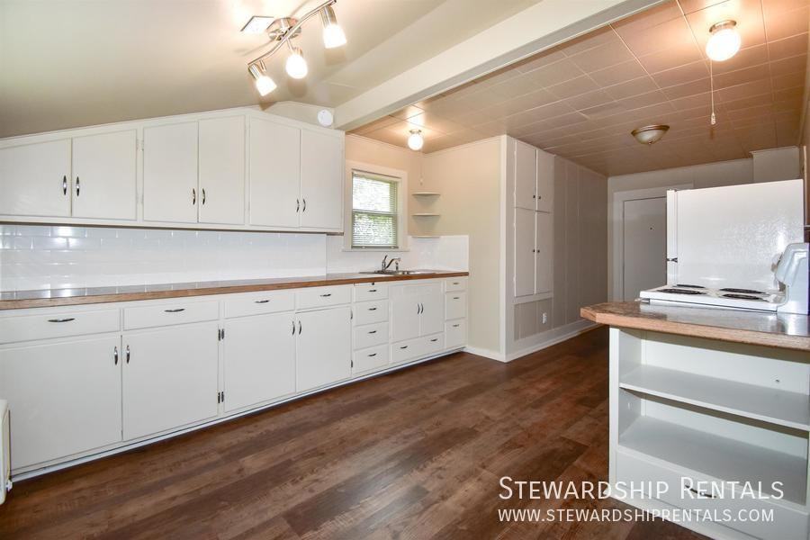 610 E 8th Ave #2 - Photo 6 of 14