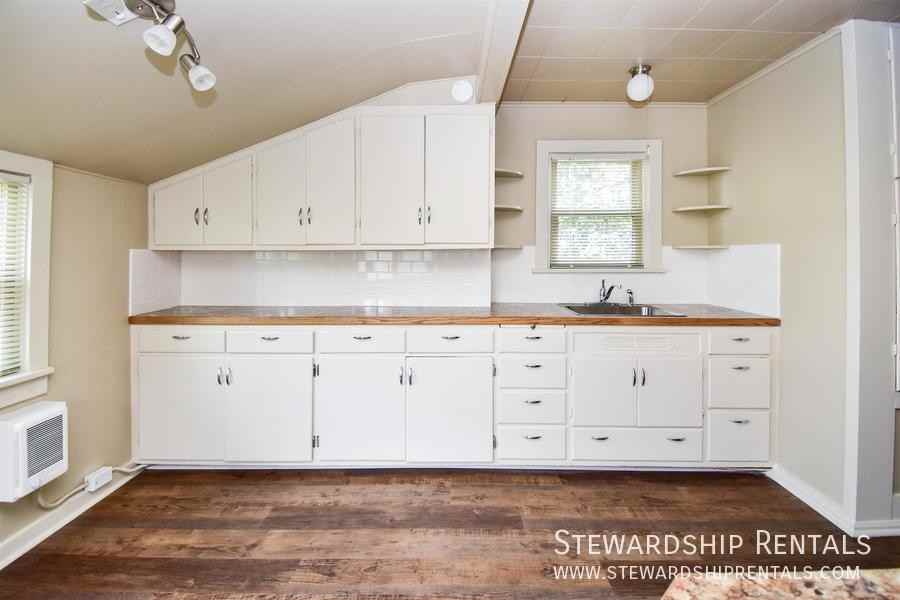 610 E 8th Ave #2 - Photo 7 of 14