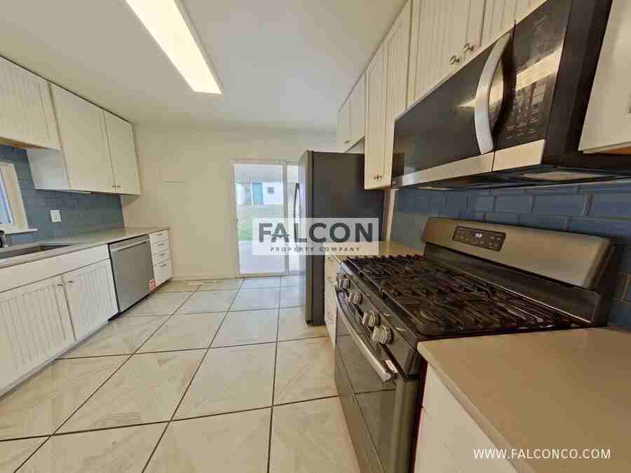 3148 W Pikes Peak Ave - Photo 6 of 18