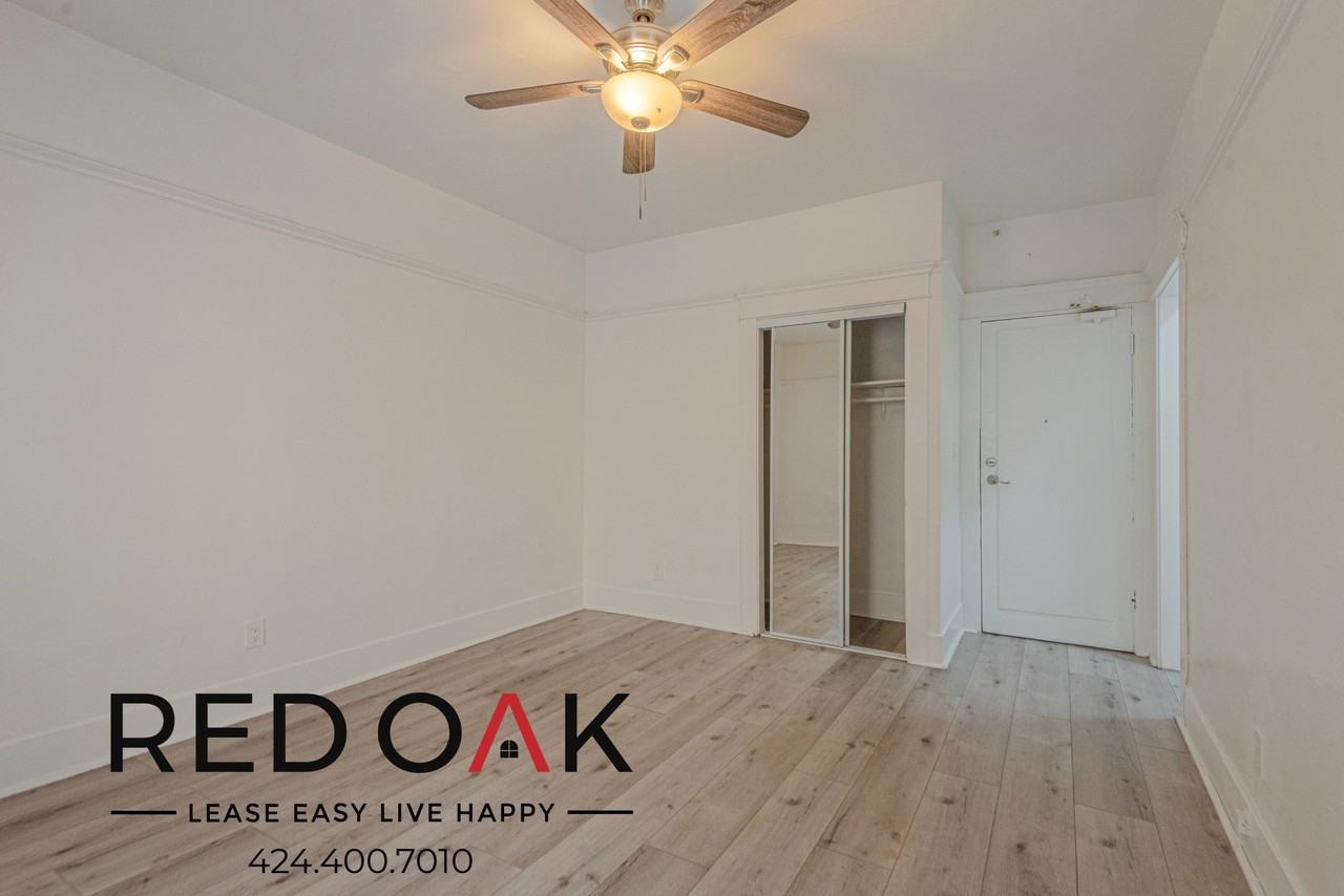 734 Valencia St #205 - Photo 5 of 8