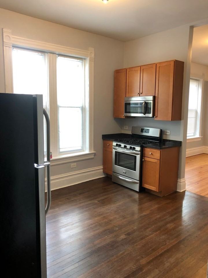 1824 W Augusta Blvd #2R - Photo 5 of 19