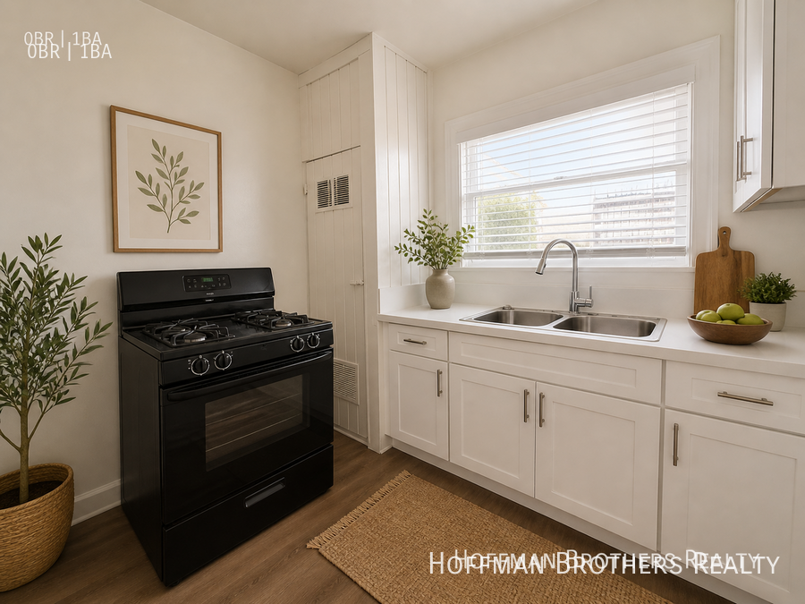 314 3/4 W 50th St