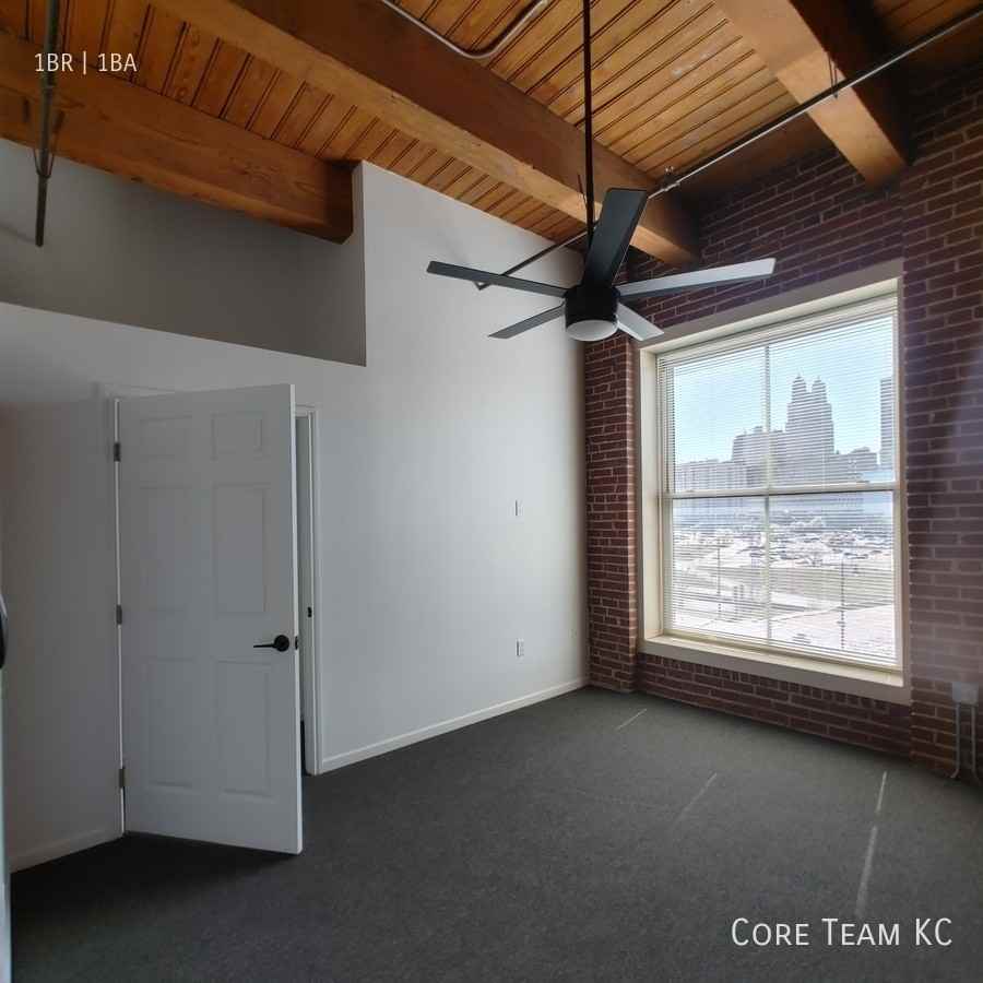 202 W 5th St #203
