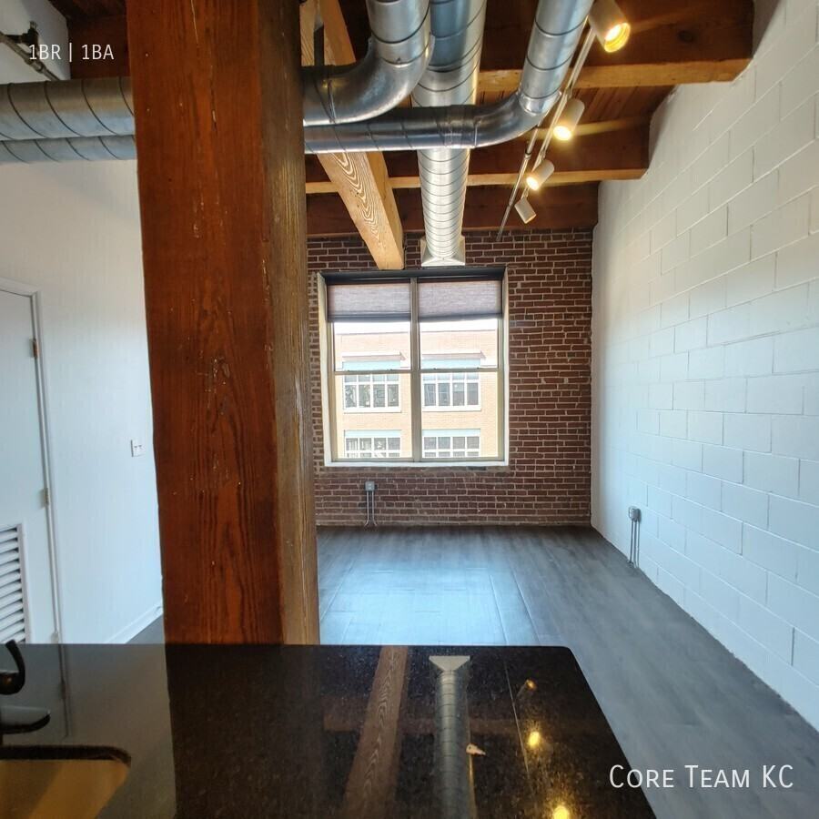 202 W 5th St #203 - Photo 5 of 19