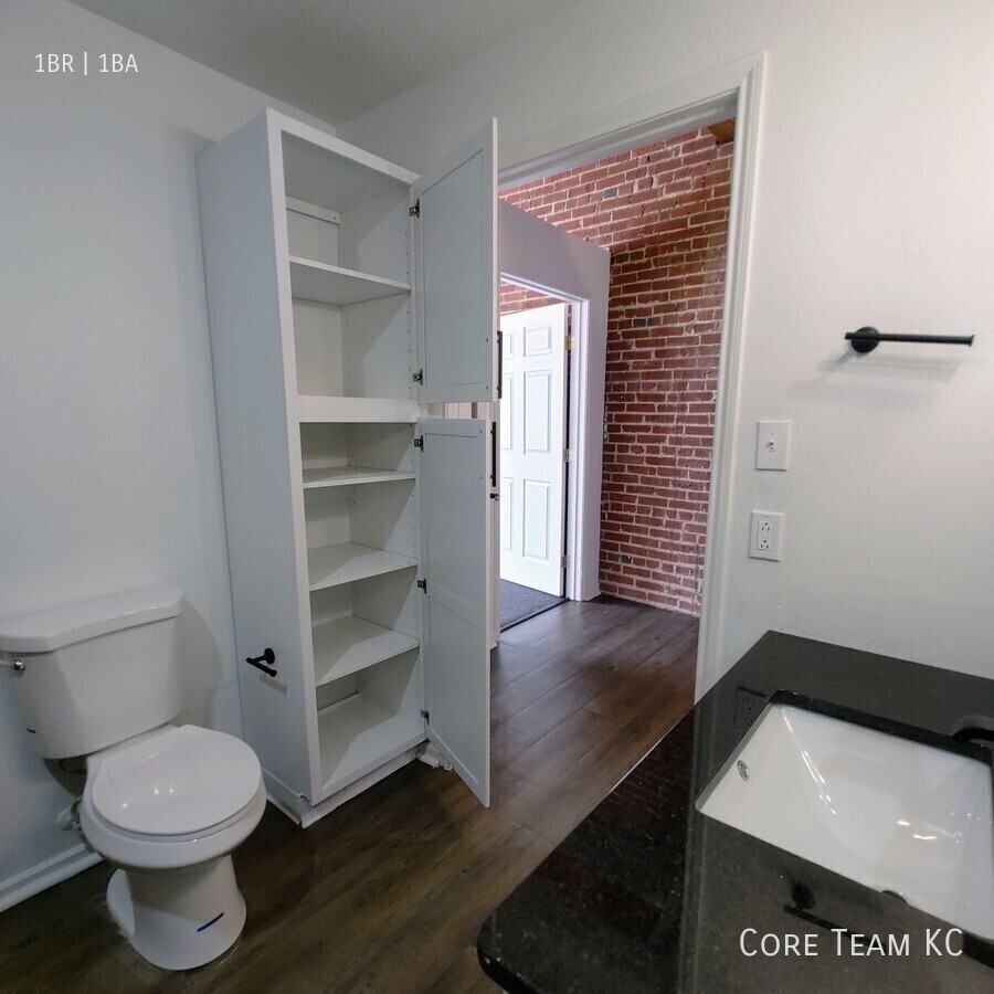 202 W 5th St #203 - Photo 6 of 19