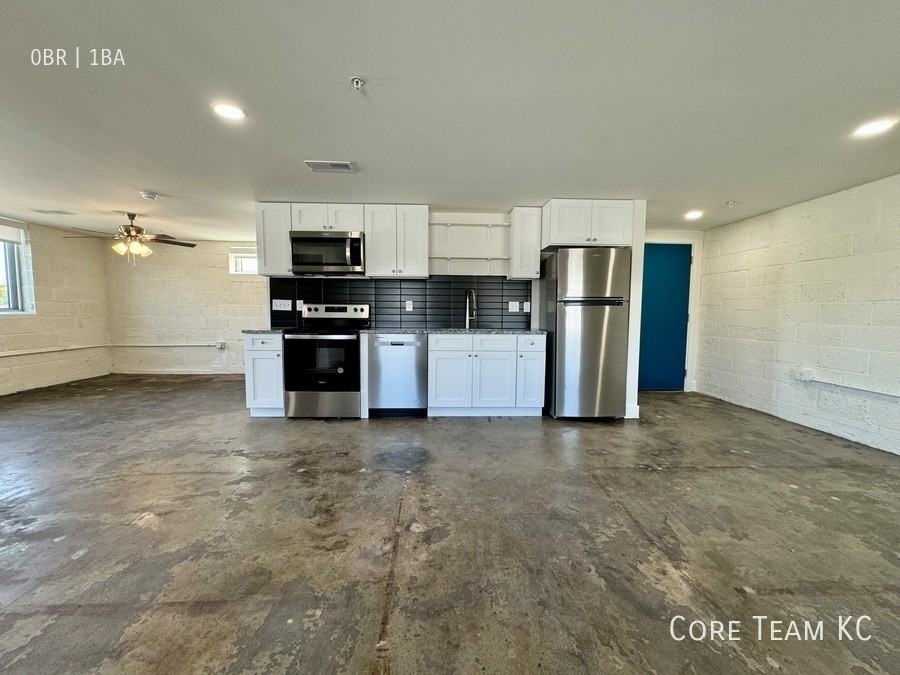 3100 Gillham Plz #304 - Photo 5 of 14