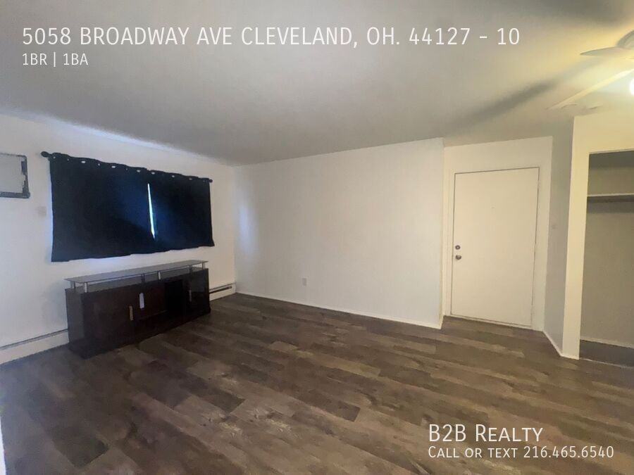 5058 Broadway Ave #10 - Photo 4 of 20