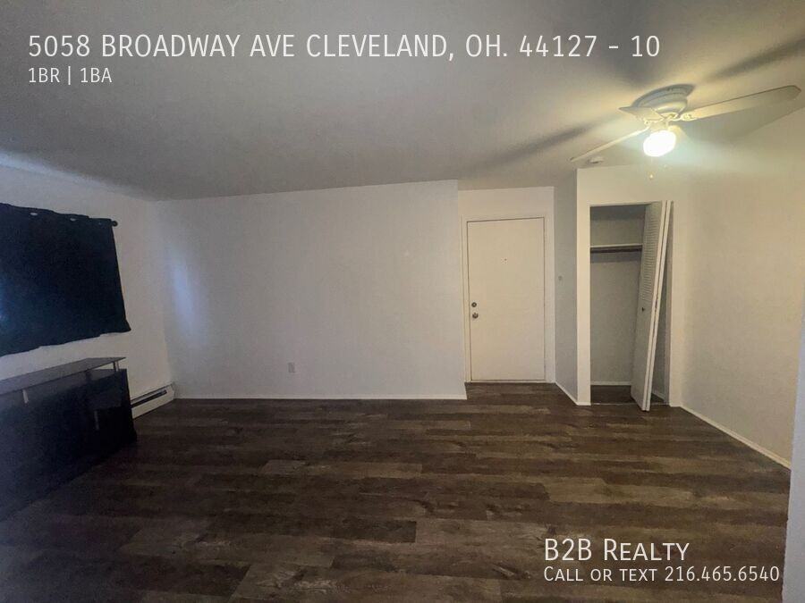 5058 Broadway Ave #10 - Photo 5 of 20