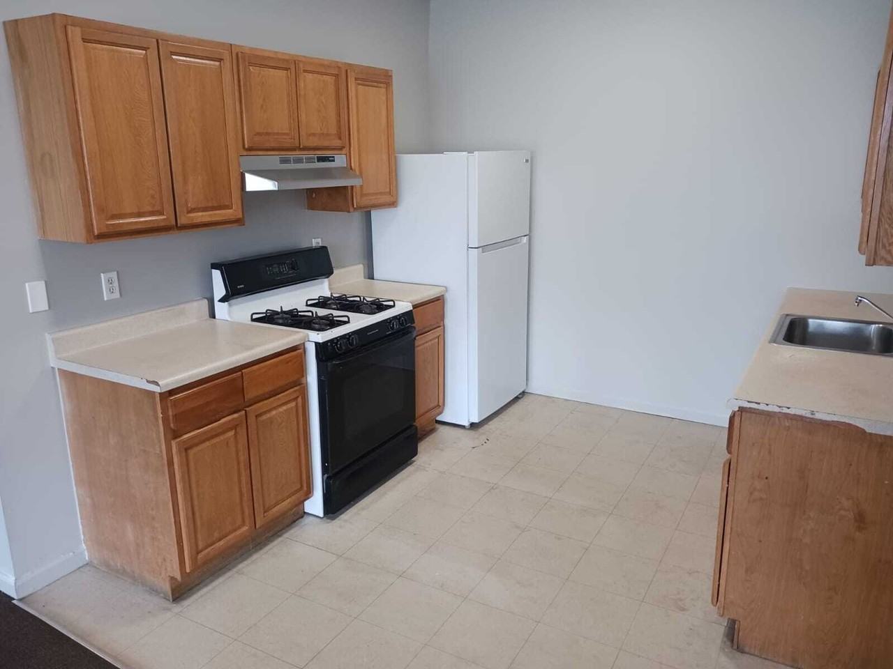 588 E Main St #592A - Photo 2 of 15