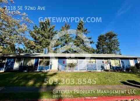 2118 Se 92nd Ave - Photo 2 of 16