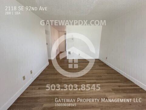 2118 Se 92nd Ave - Photo 4 of 16