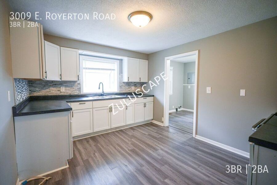 3009 E Royerton Rd - Photo 7 of 25