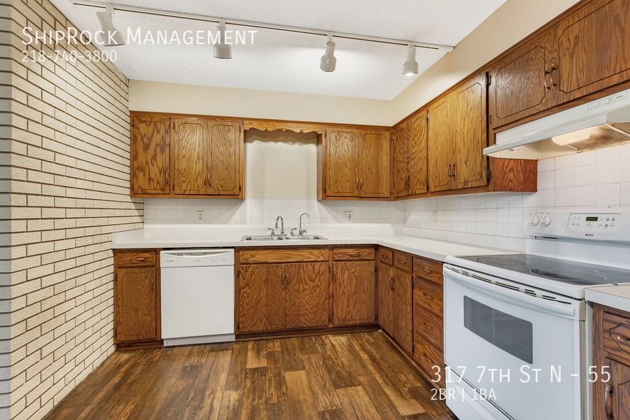317 7th St N #55 - Photo 5 of 9