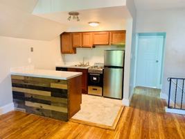 featured image of 211 S Saint Clair St