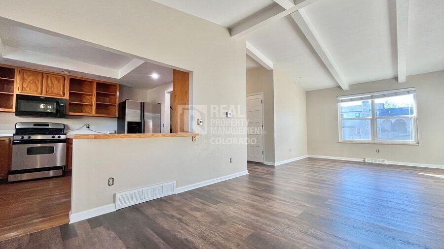 856 S Nelson St - Photo 4 of 28