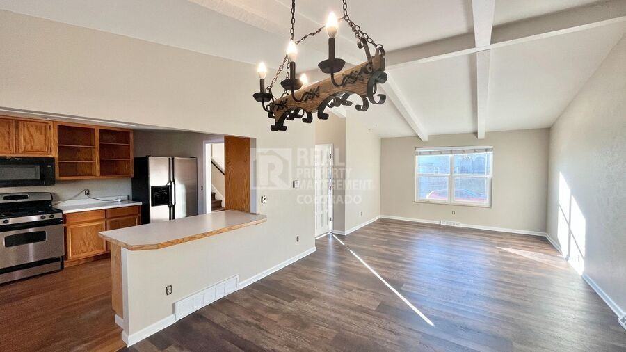 856 S Nelson St - Photo 5 of 28