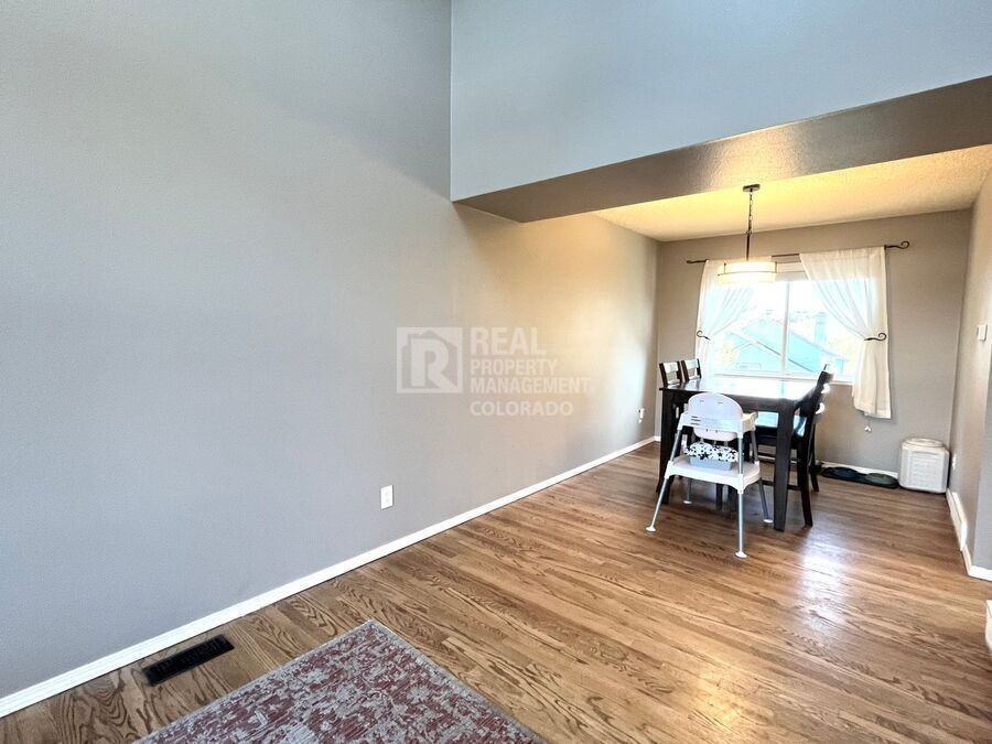 2152 Sable Chase Dr - Photo 3 of 29