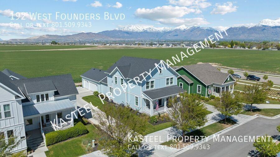 192 W Founders Blvd - Photo 2 of 50