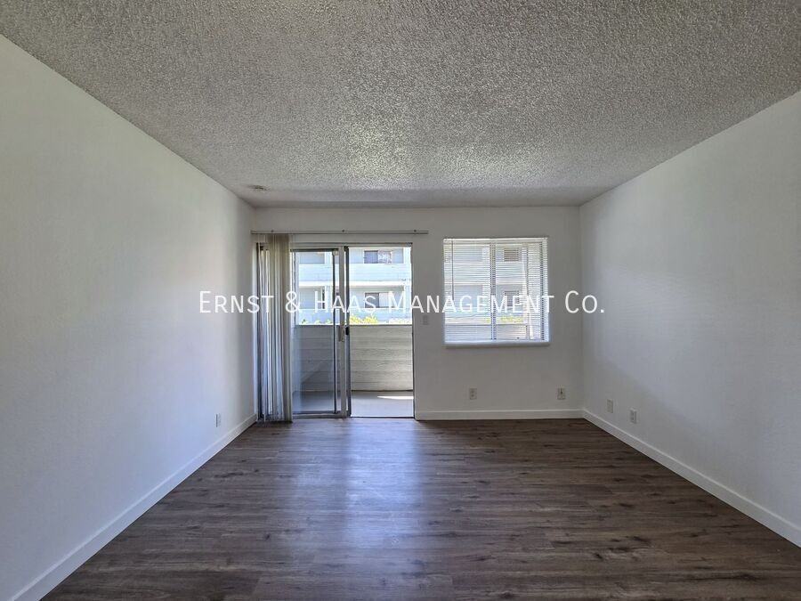 6673 Hammond Ave #E - Photo 3 of 17