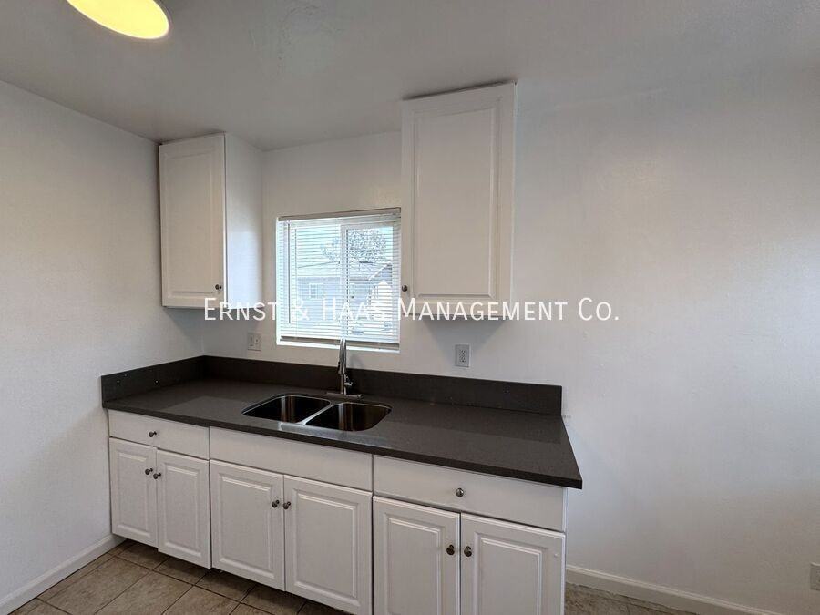 840 Walnut Ave #D - Photo 6 of 16
