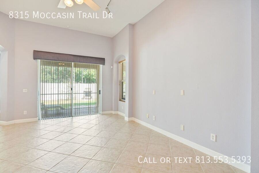 8315 Moccasin Trail Dr - Photo 7 of 39