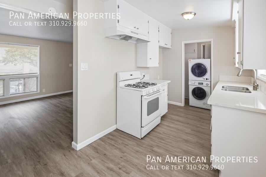 110 W Market St #5 - Photo 4 of 26