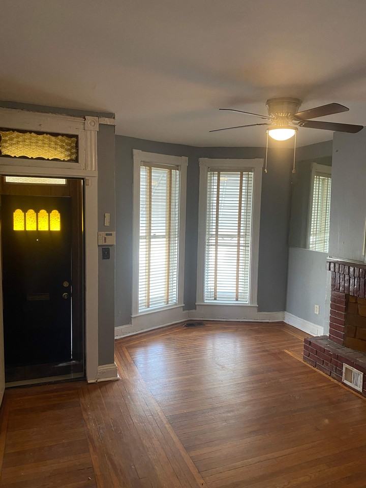 2851 W Lafayette Ave - Photo 2 of 13