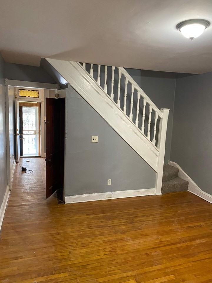 2851 W Lafayette Ave - Photo 5 of 13
