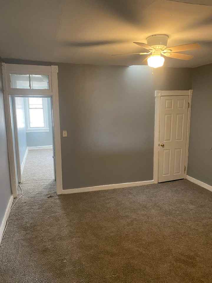 2851 W Lafayette Ave - Photo 7 of 13