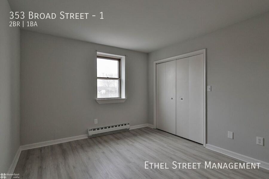 353 Broad St #1 - Photo 3 of 12