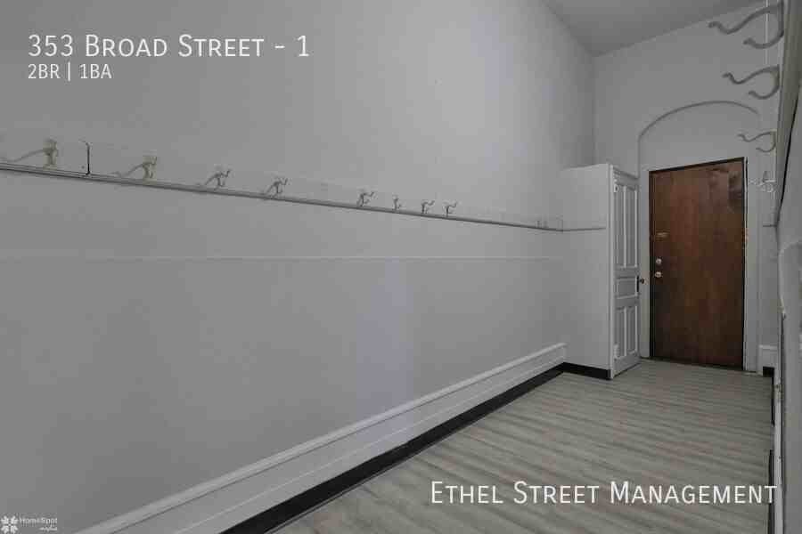 353 Broad St #1 - Photo 7 of 12