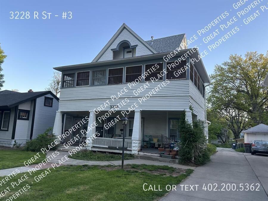 3228 R St #3