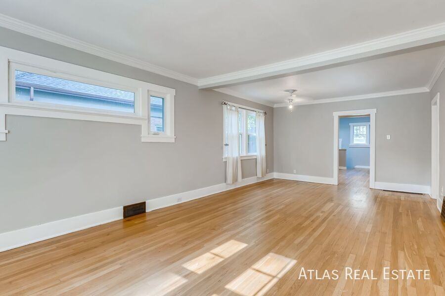 1365 S Humboldt St - Photo 6 of 31