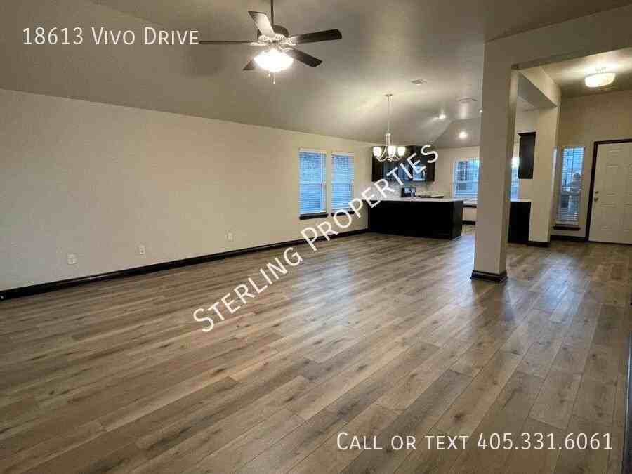 18613 Vivo Dr - Photo 7 of 19
