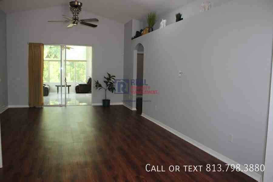31215 Wrencrest Dr - Photo 6 of 23