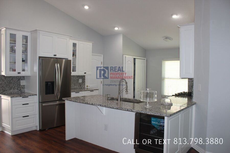 31215 Wrencrest Dr - Photo 7 of 23