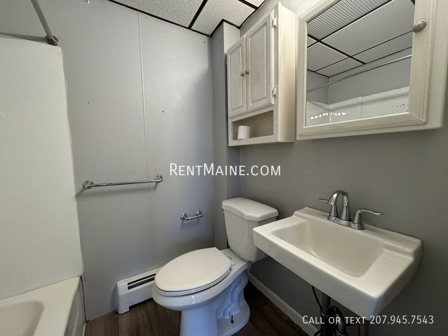 13 Kidder St #3 - Photo 7 of 9