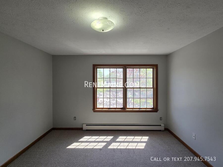7 Hartley St #4 - Photo 5 of 9