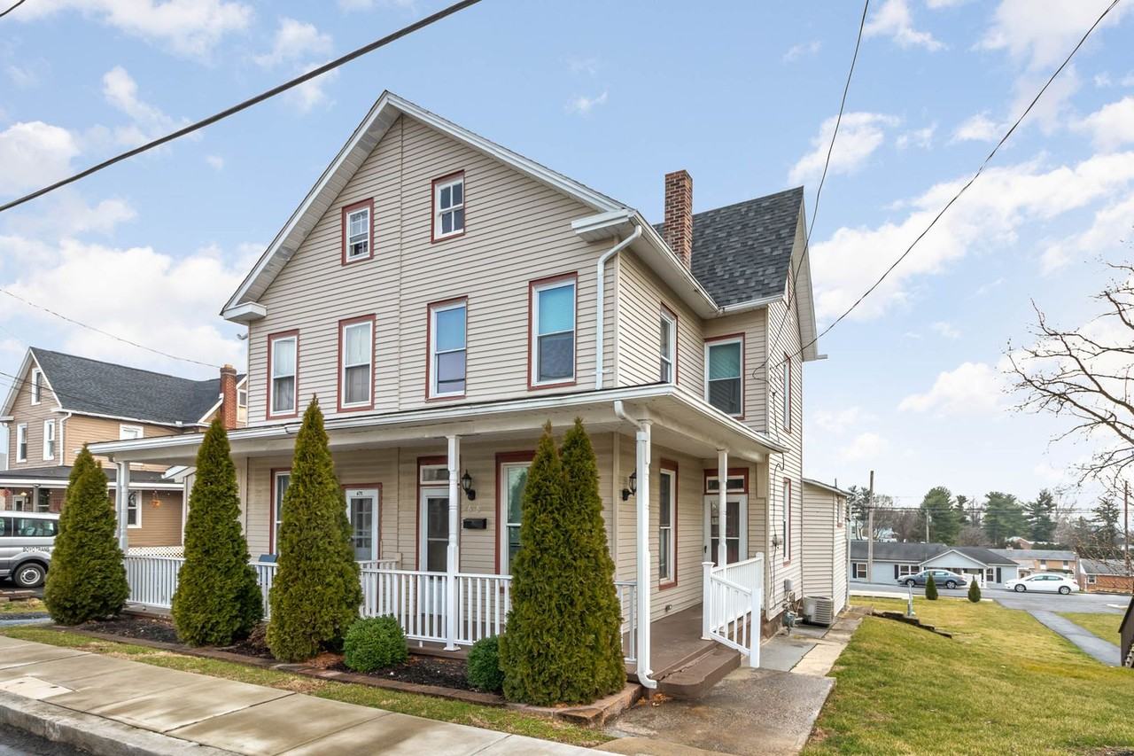 668 Main St - Photo 2 of 26