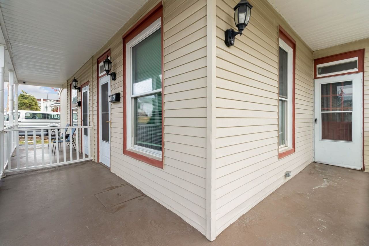 668 Main St - Photo 3 of 26