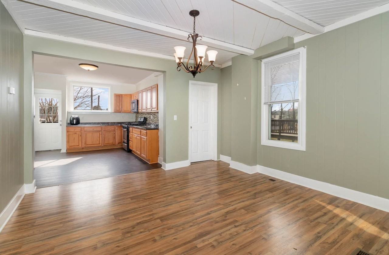 668 Main St - Photo 6 of 26