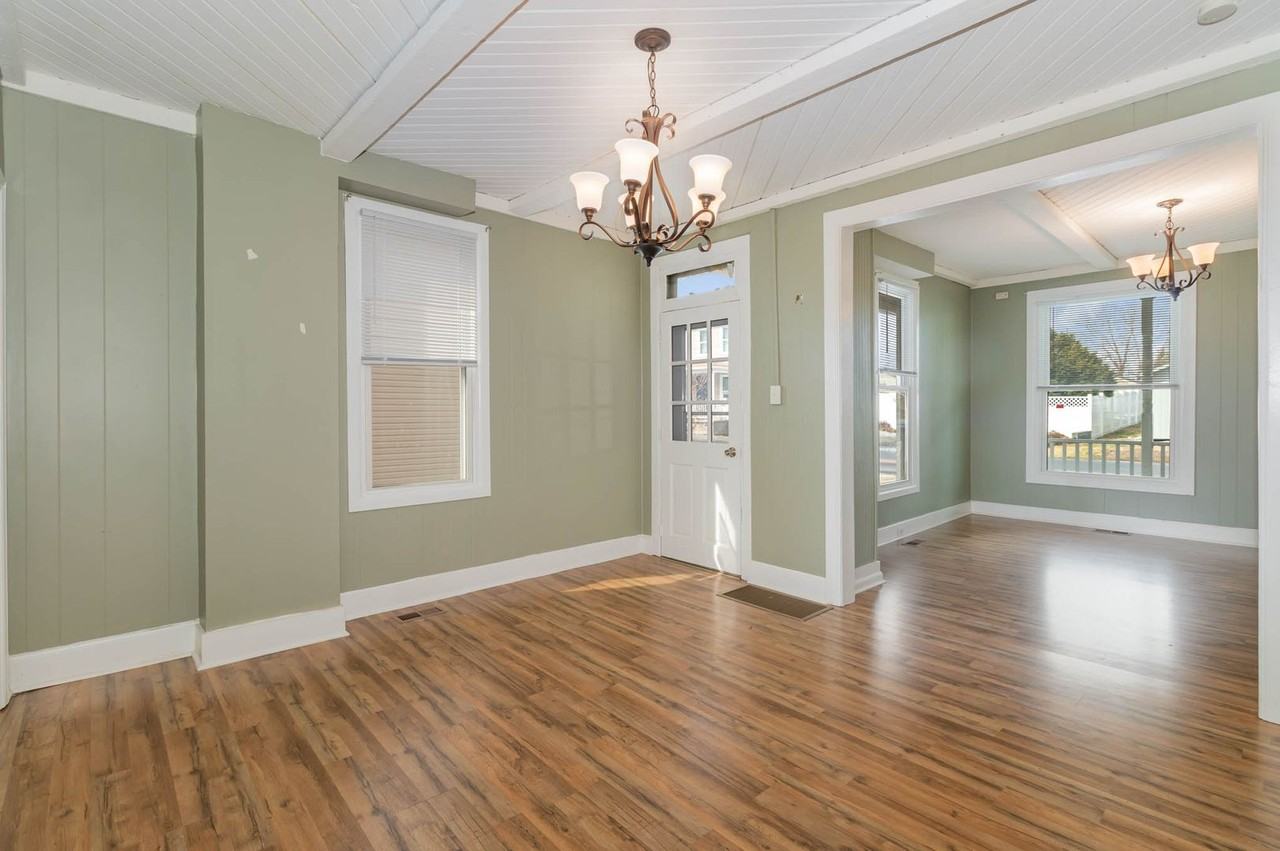 668 Main St - Photo 7 of 26