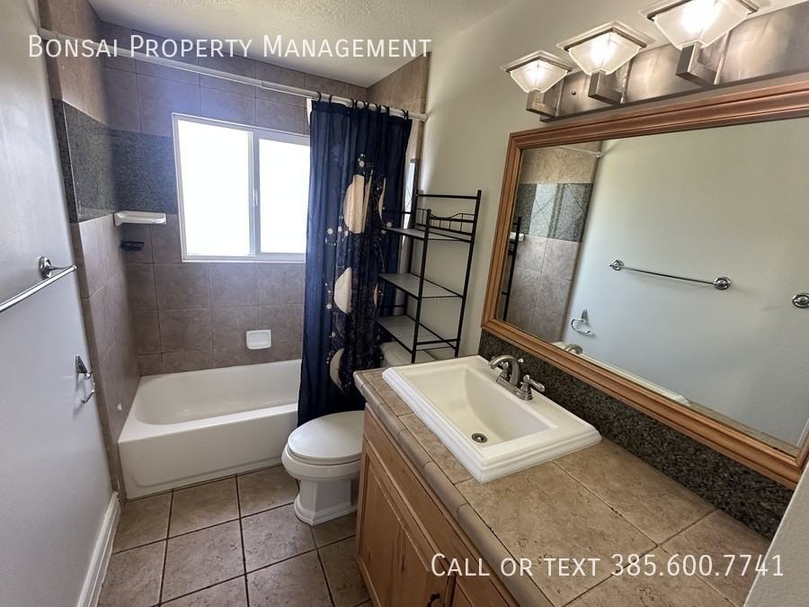 2291 W Longmeadow Dr - Photo 6 of 21