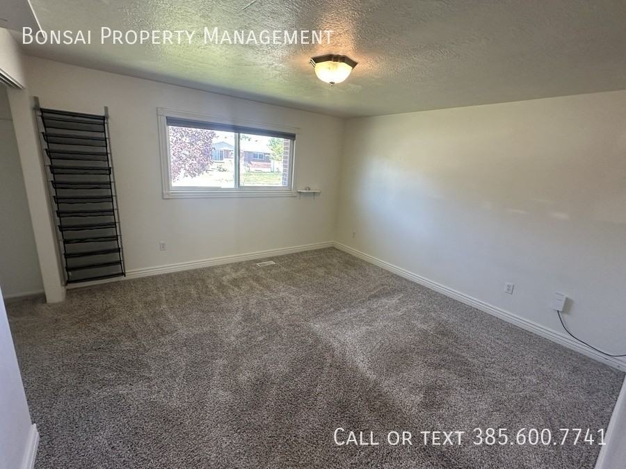 2291 W Longmeadow Dr - Photo 7 of 21
