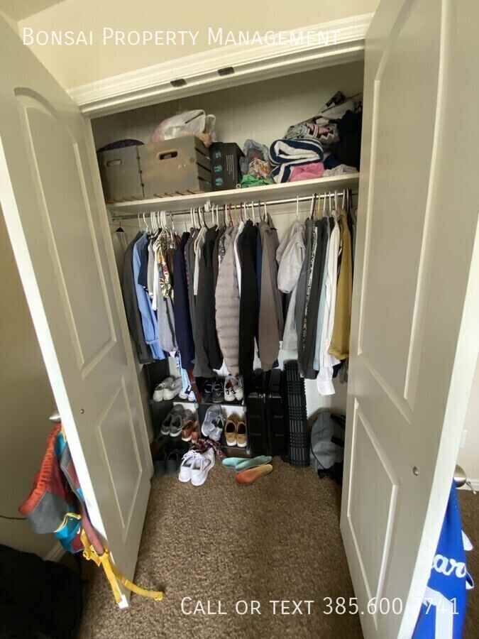 603 E 60 S - Photo 7 of 19