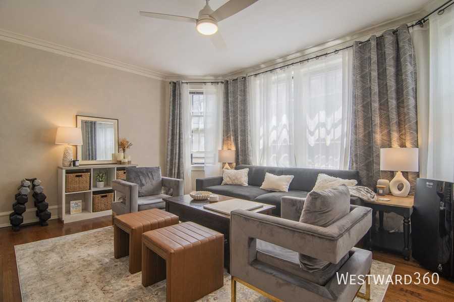 574 Sheridan Sq #2 - Photo 3 of 16